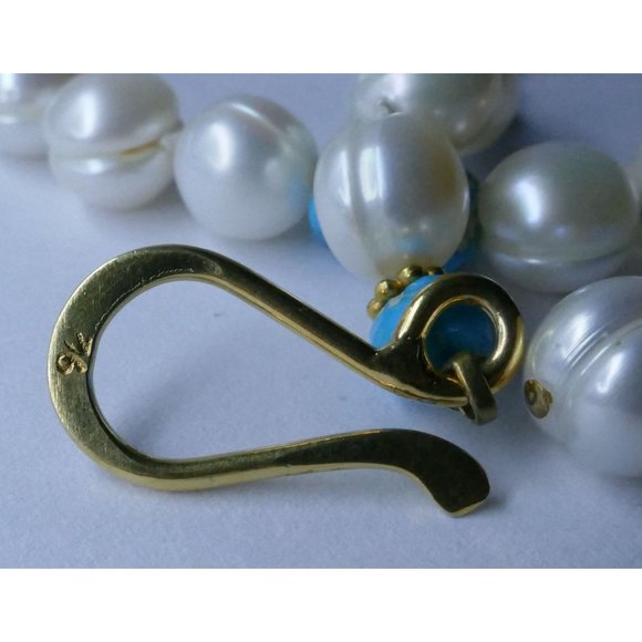 Very Classy Necklace With Blue & White Beads & Center Drop - Picture 2 of 13